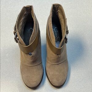 Jessica Simpson Shoes Women’s Tan Ankle Boots